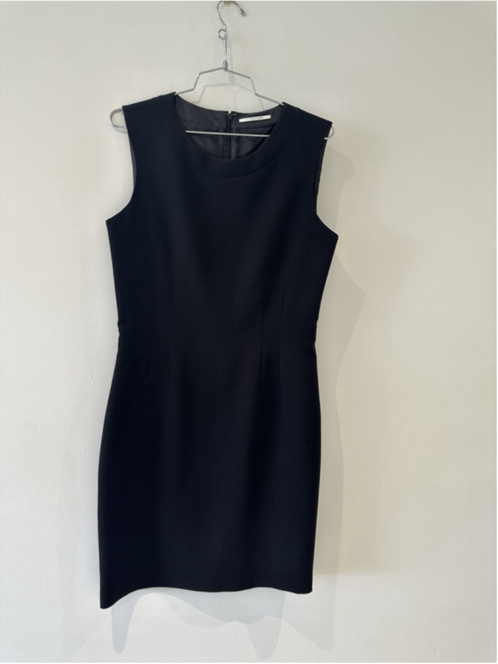 T Tahari Black Dress 8